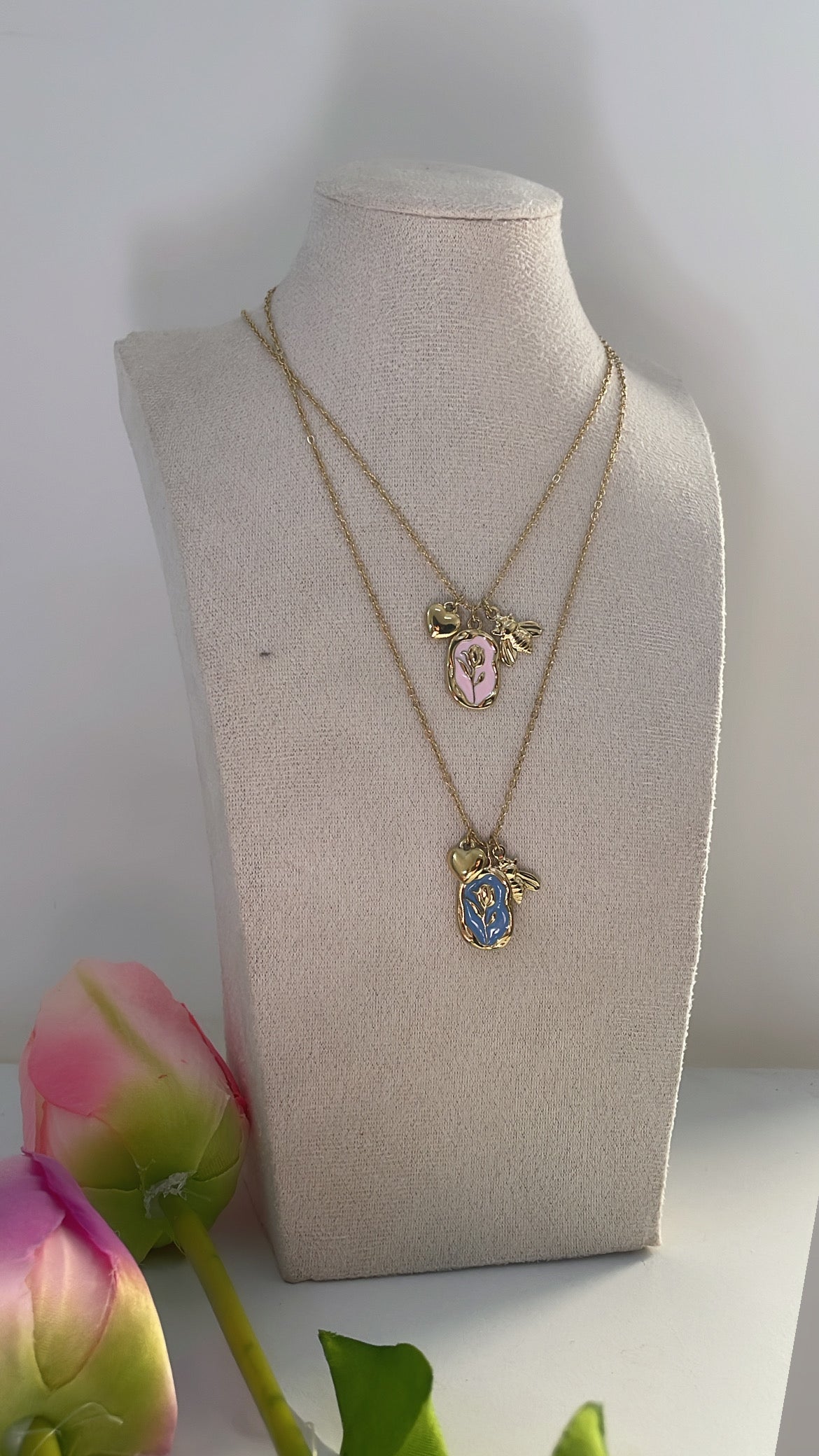 Collana ape