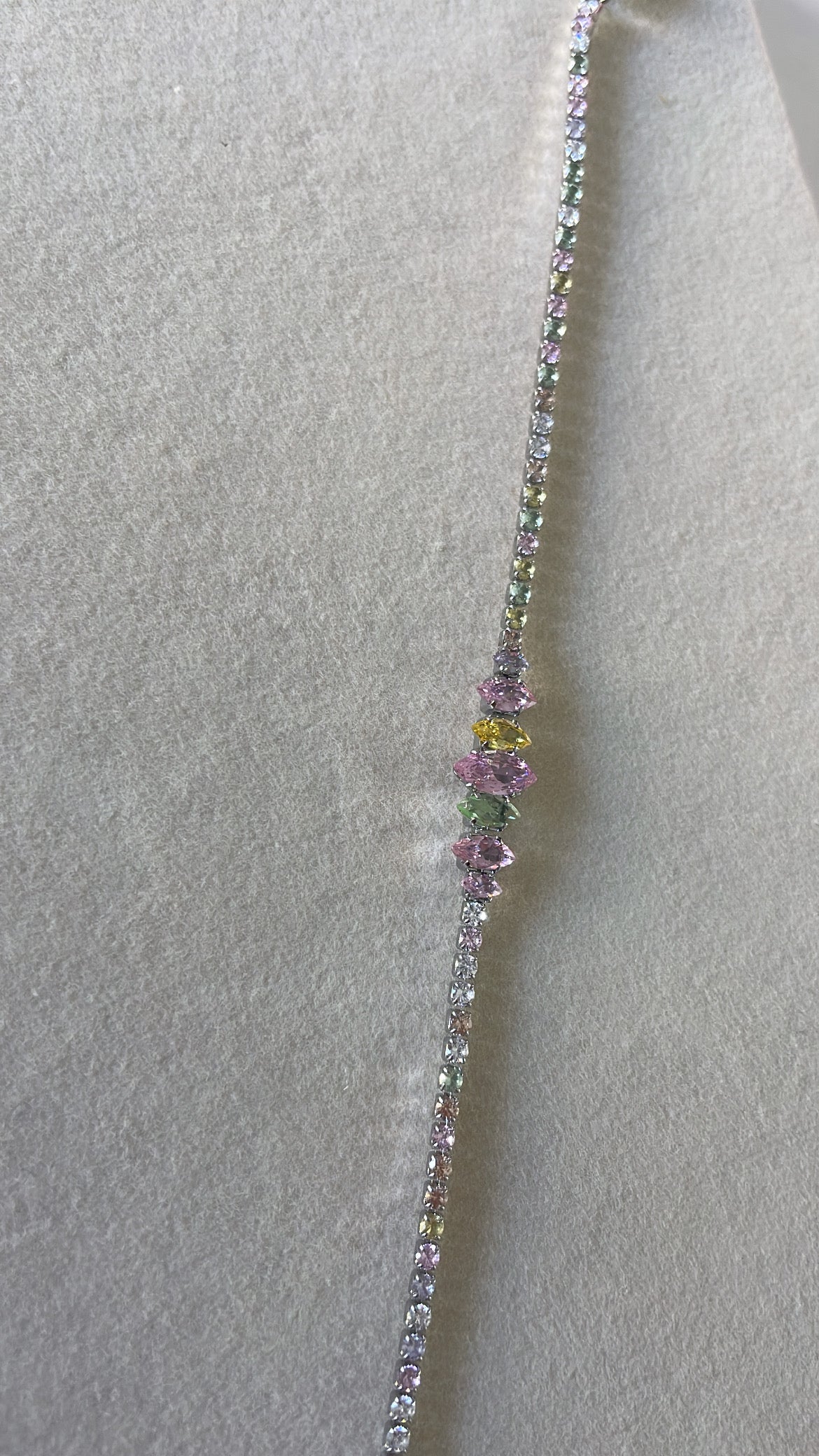 Bracciale a diamantini